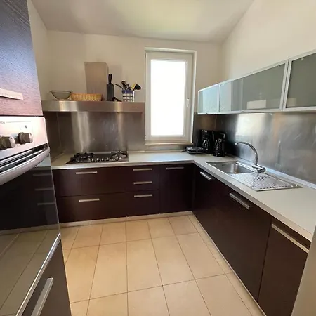 Belview - Beachfront *