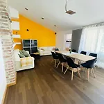 Belview - Beachfront Apartment Pula