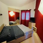 Belview - Beachfront Apartment *