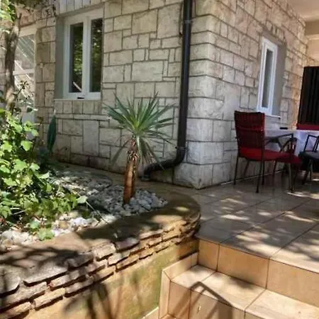 Belview - Beachfront Apartament Pula